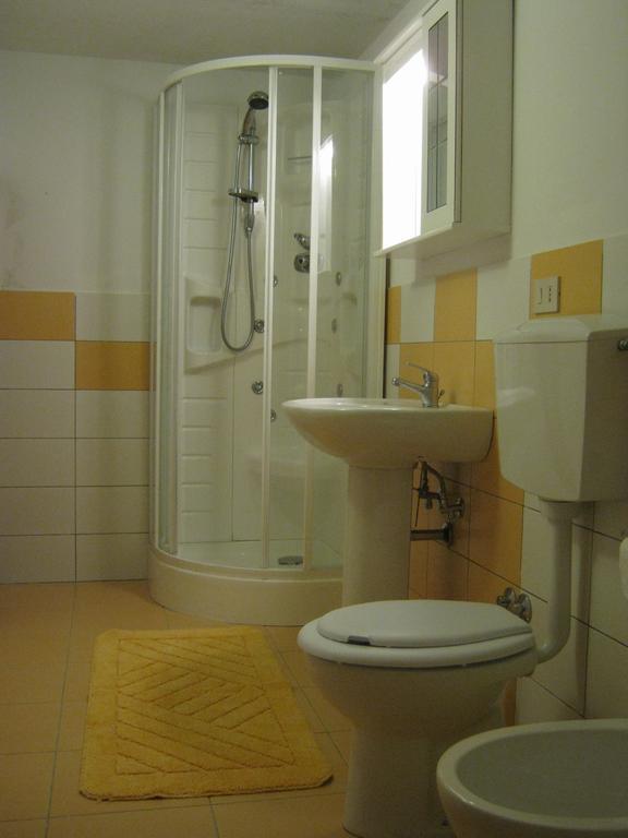 B&B La Casa Dell'Artista Assoro ภายนอก รูปภาพ